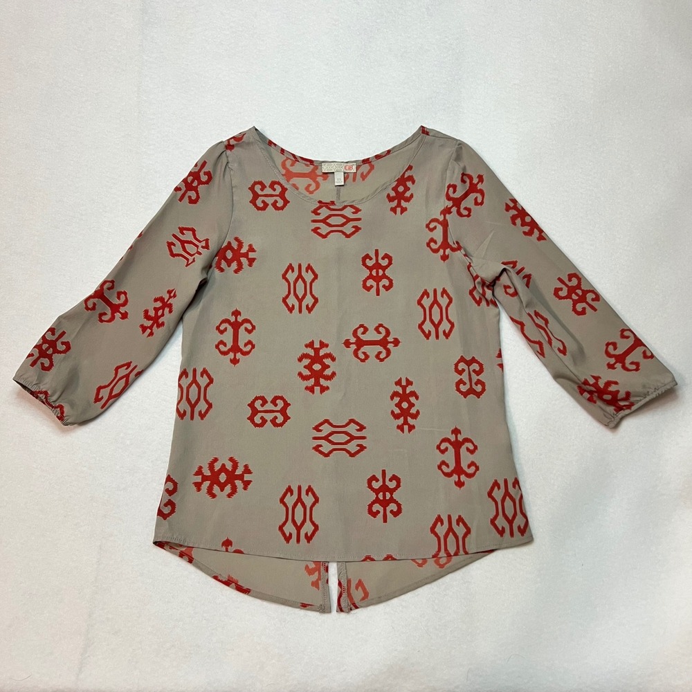 GB Gianni Bini Women XS Taupe Red Streetwear Southwestern Split Back Blouse